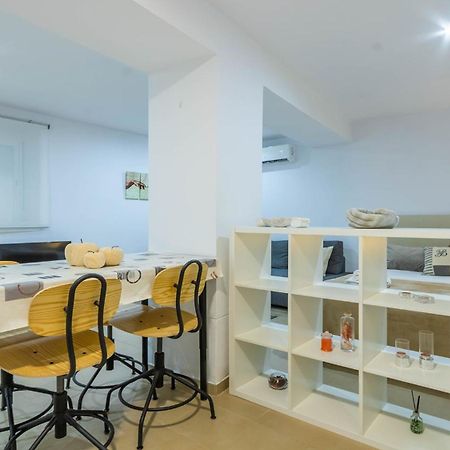 Natural Suite Sevilla Center ภายนอก รูปภาพ