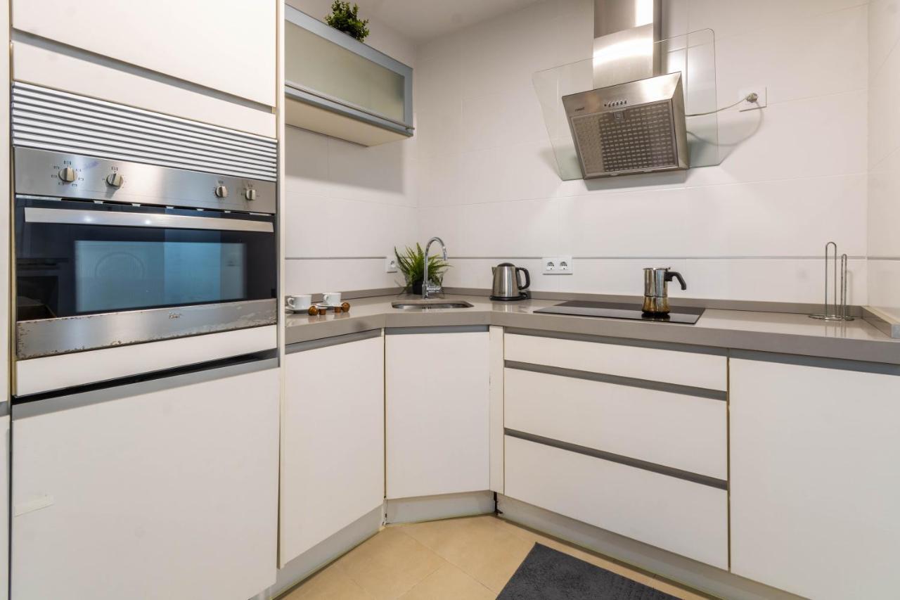 Natural Suite Sevilla Center ภายนอก รูปภาพ