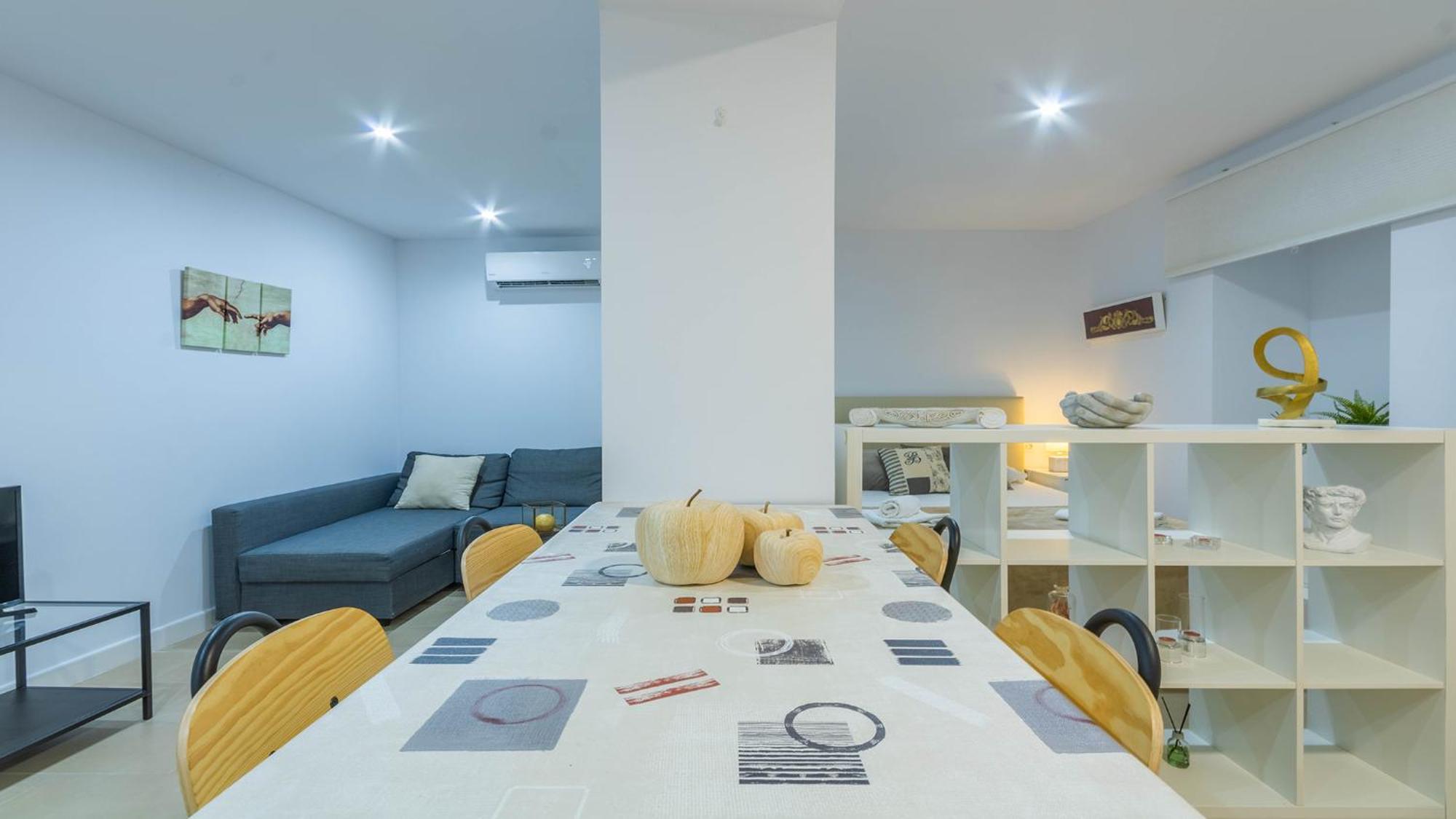 Natural Suite Sevilla Center ภายนอก รูปภาพ