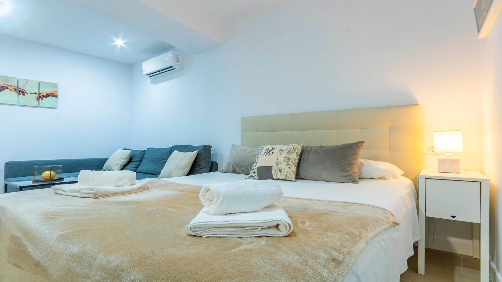 Natural Suite Sevilla Center ภายนอก รูปภาพ